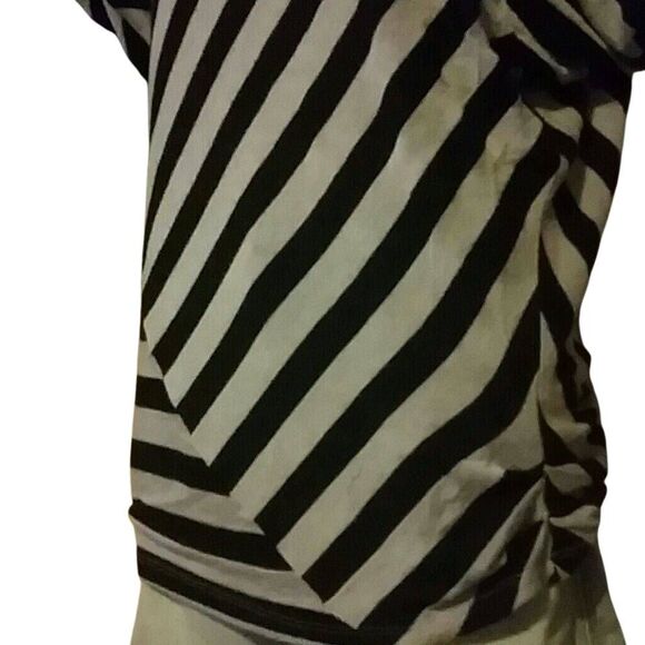 Paraphrase top M - Picture 3 of 3